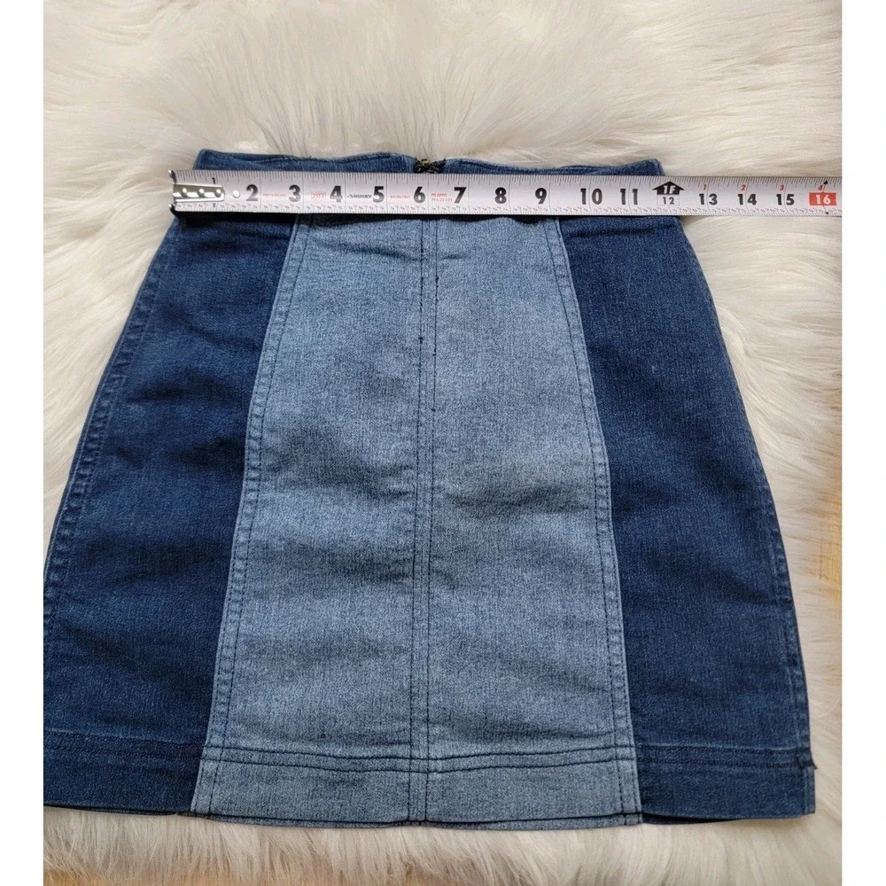 FREE PEOPLE Modern Femme Denim Mini Two Tone Stretch Jean Skirt Size 0